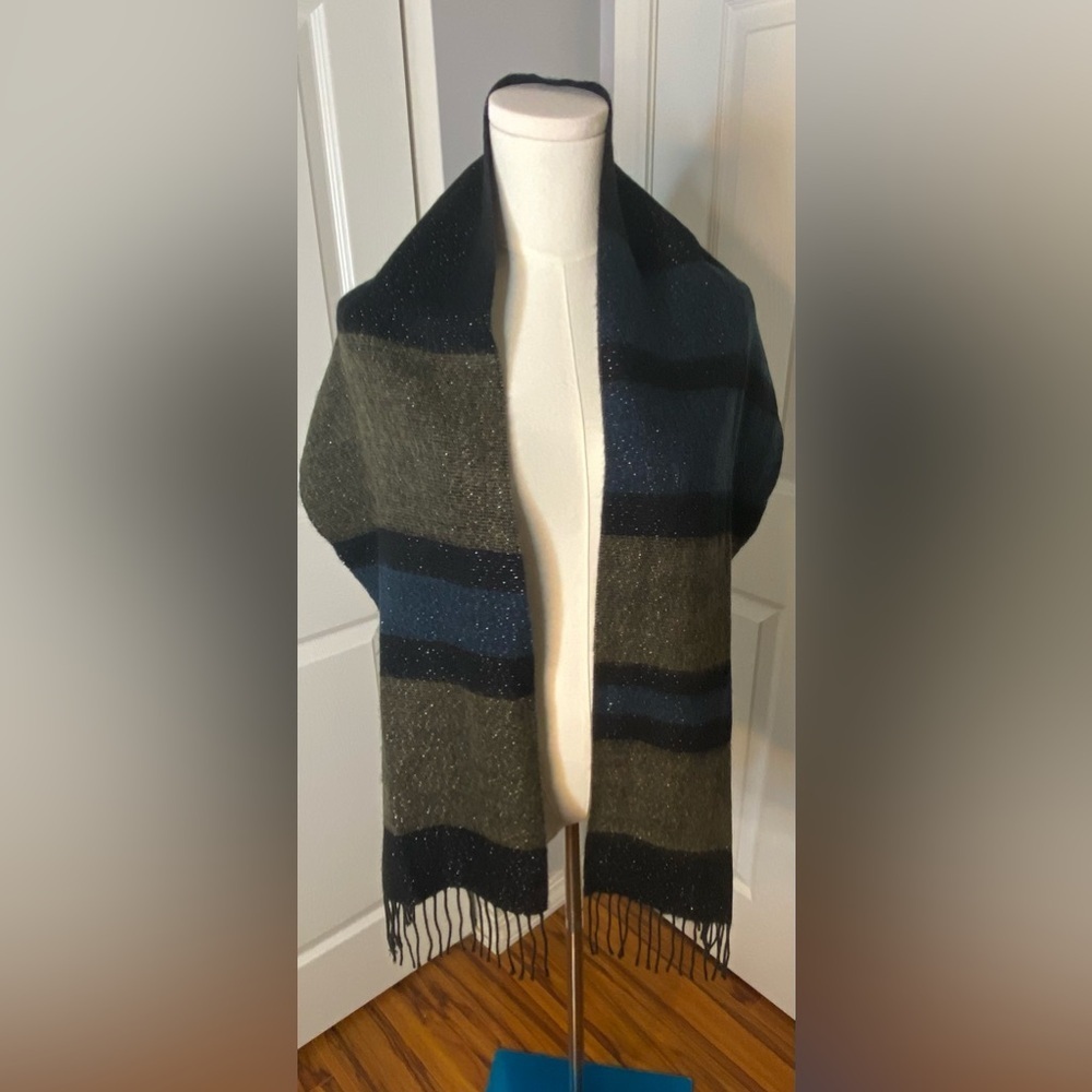 Steve Madden Black Metallic Scarf